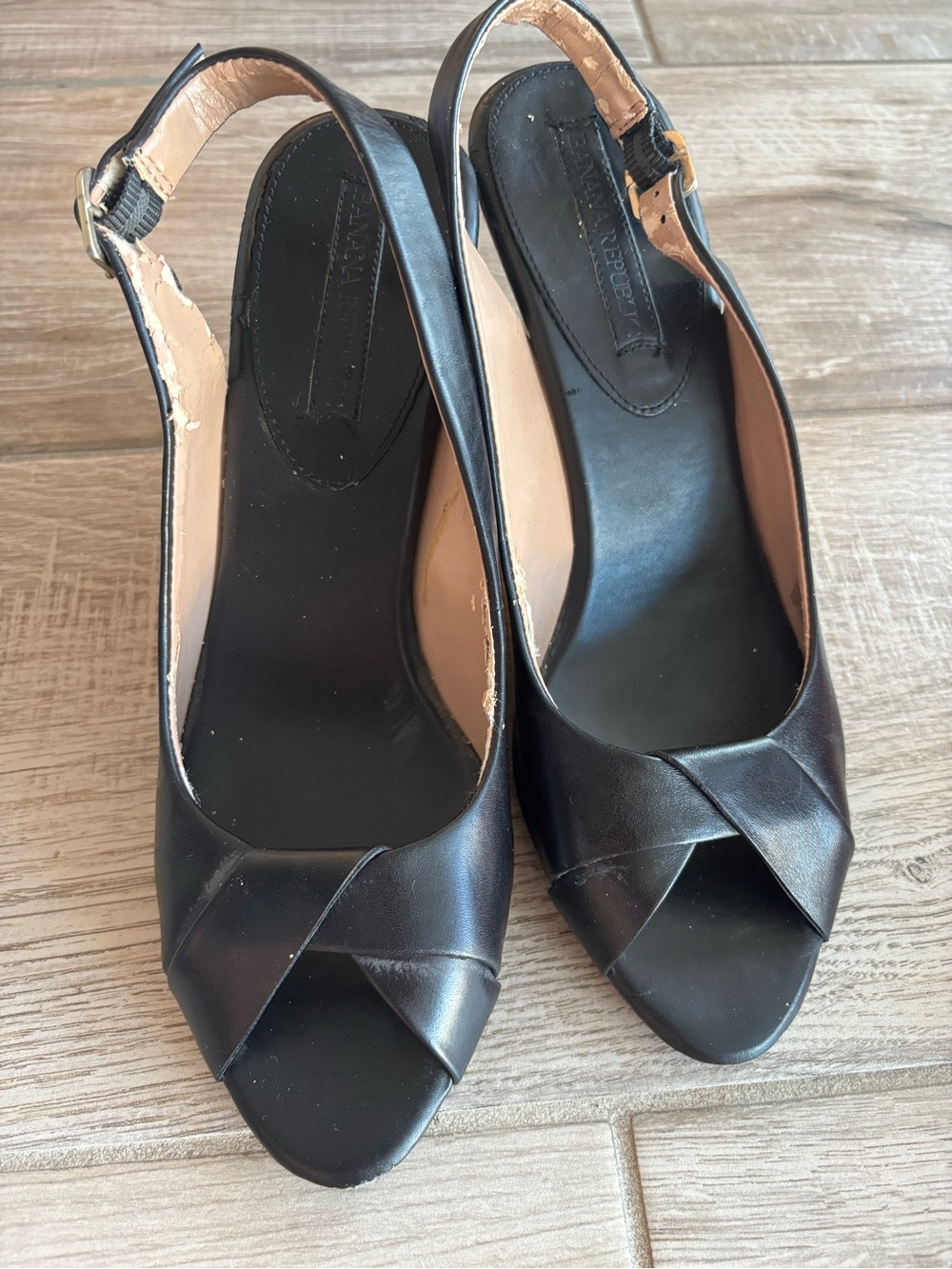 Banana Republic Black Leather Slingback Espadrilles size 9 in fair condition